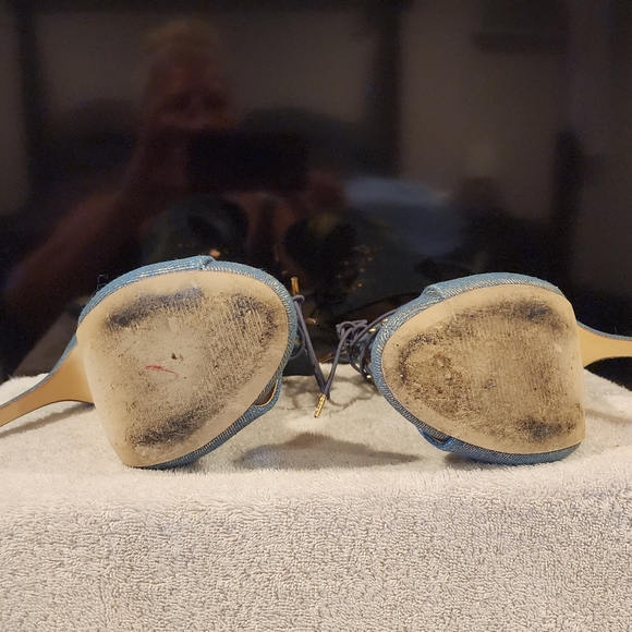 Heels - Picture 5 of 5